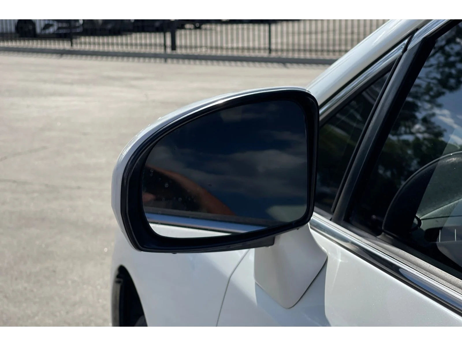 Used 2011 Blizzard Pearl Toyota Base image 12