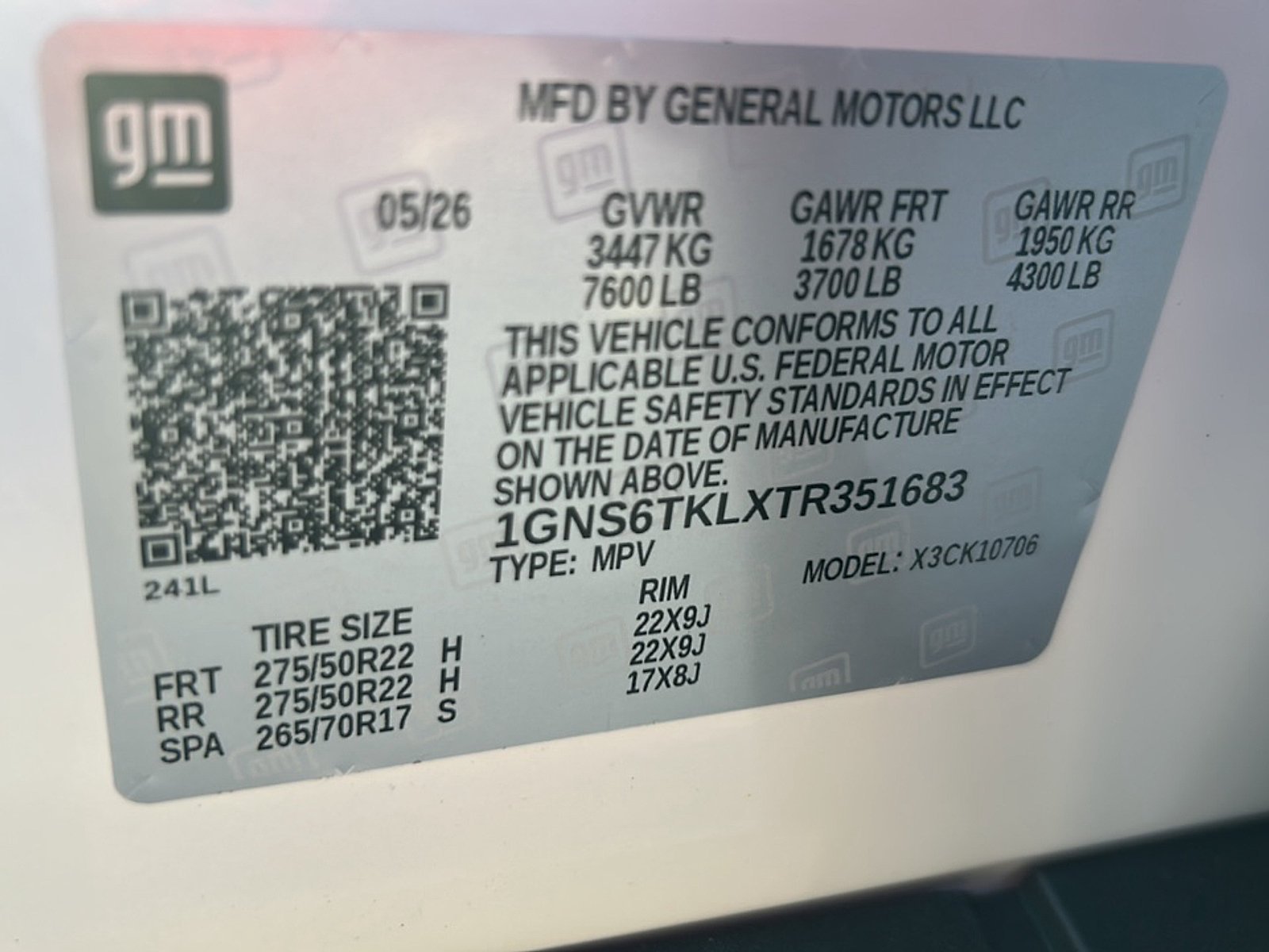 New 2026 Polar White Tricoat Chevrolet High Country image 17