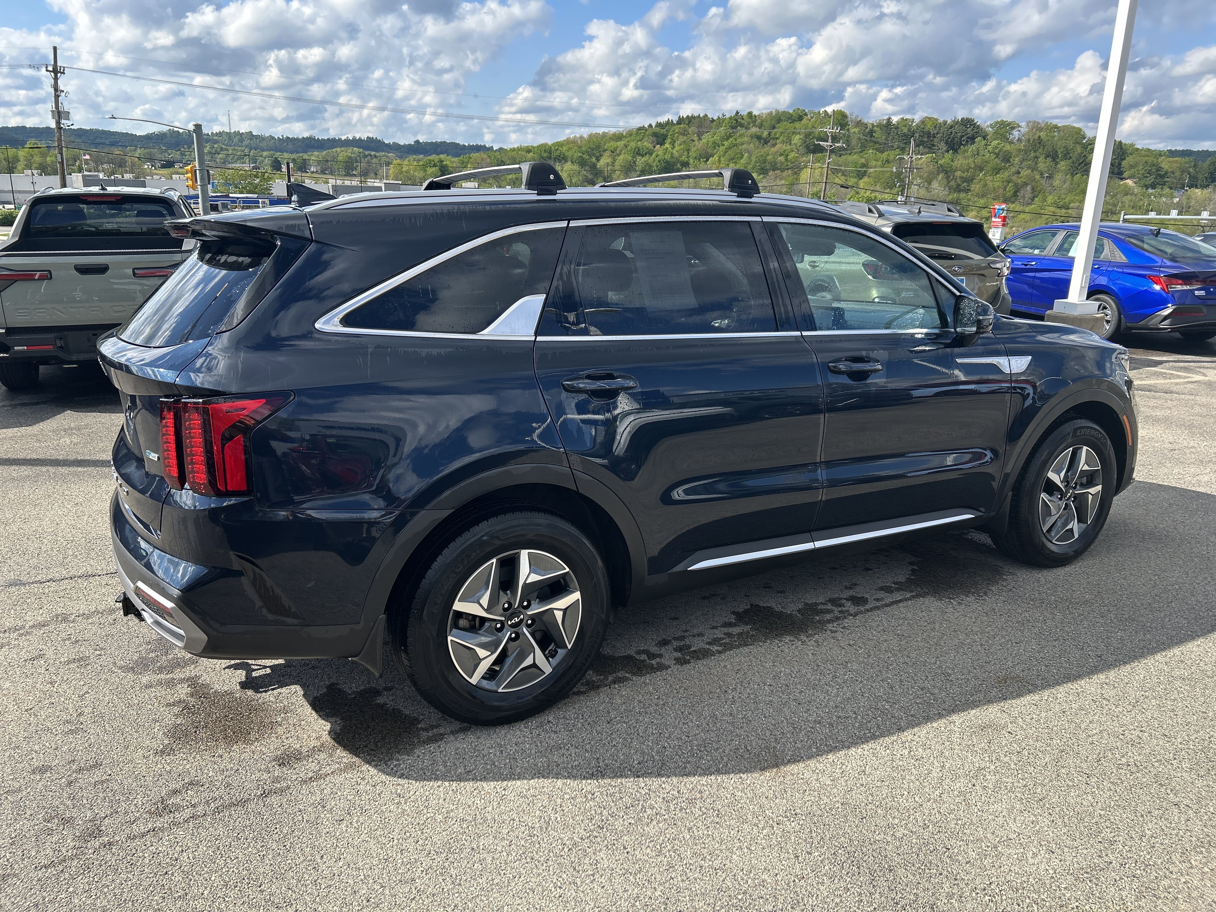 2022 Kia Sorento S Hybrid - Photo 10