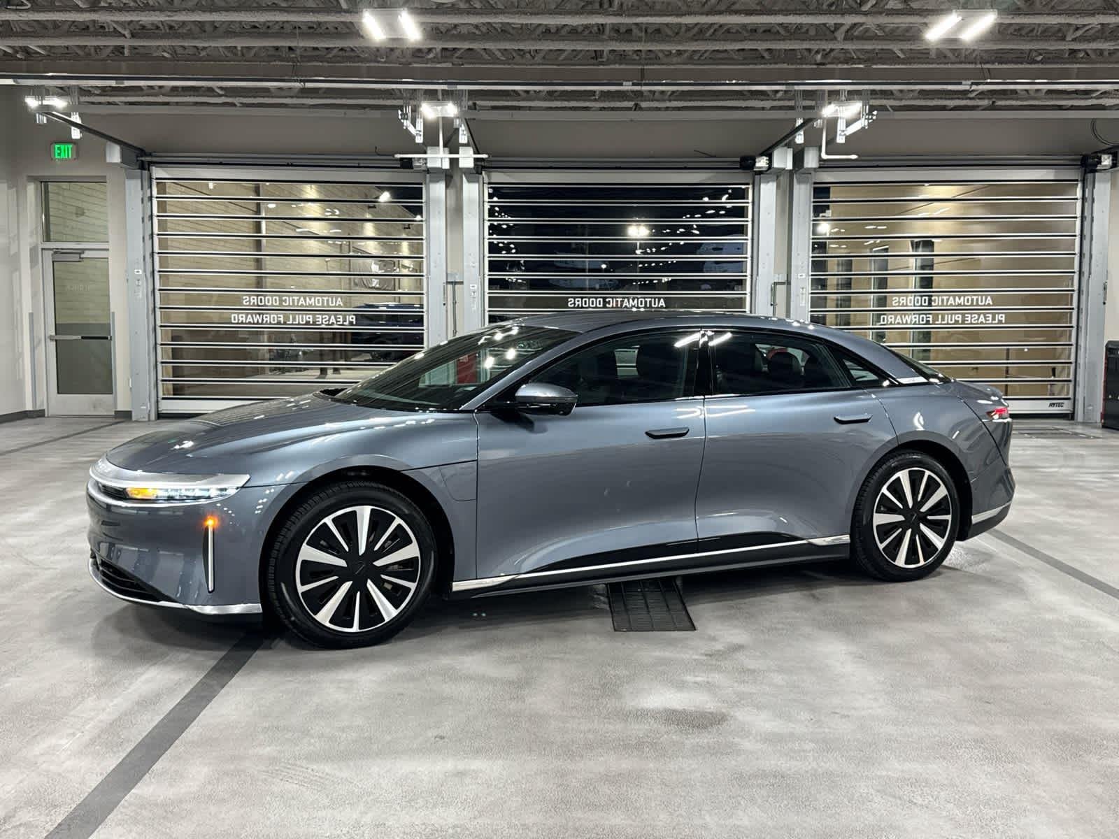 2024 Lucid Air Touring's photo