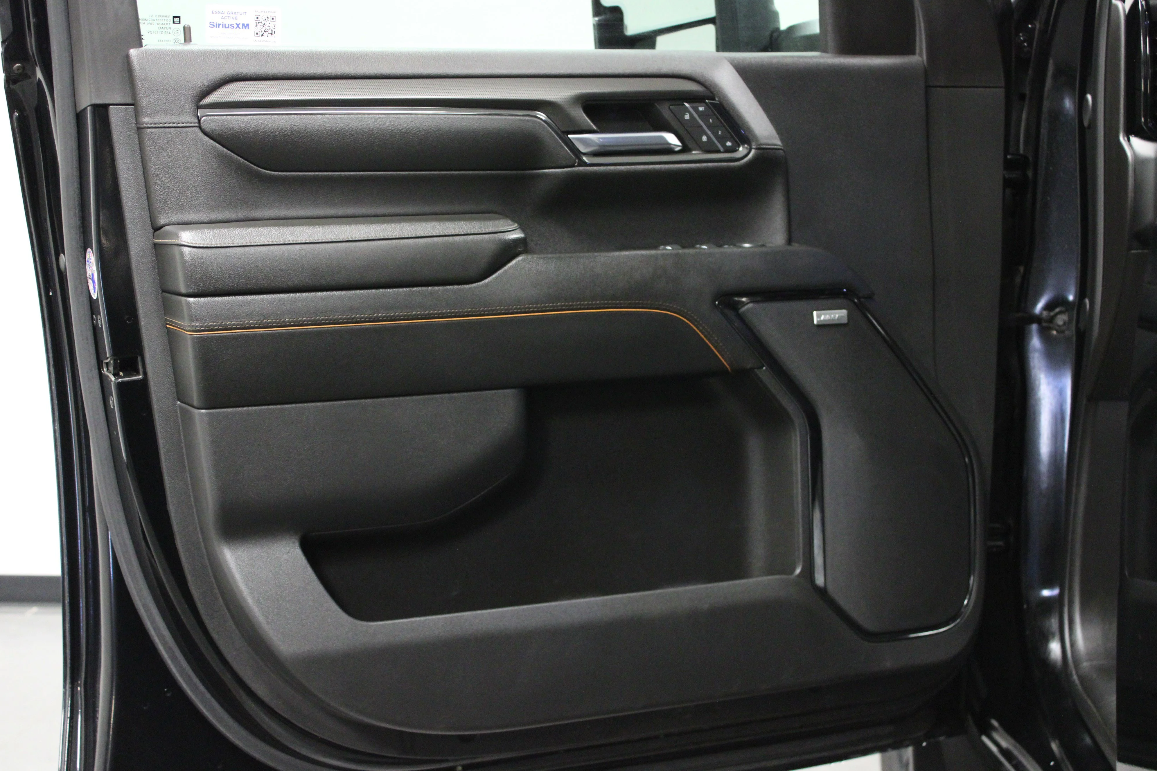 Used 2024 Onyx Black GMC AT4 image 11