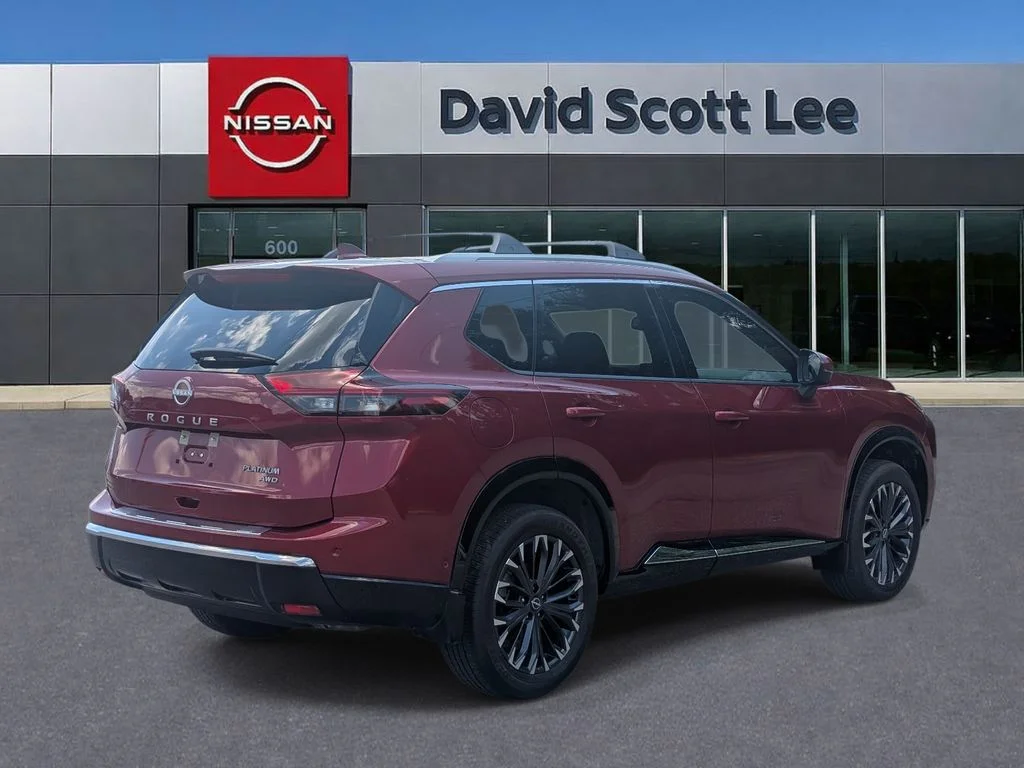 Used 2026 Red Nissan Platinum image 7