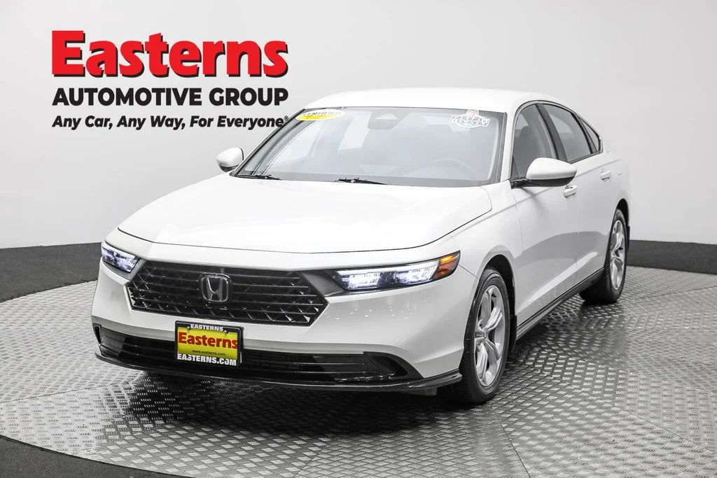 Used 2024 White Honda LX image 1