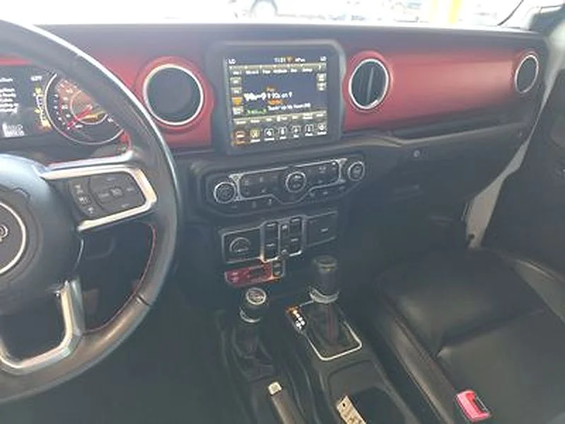 Used 2021 White Jeep Rubicon image 11