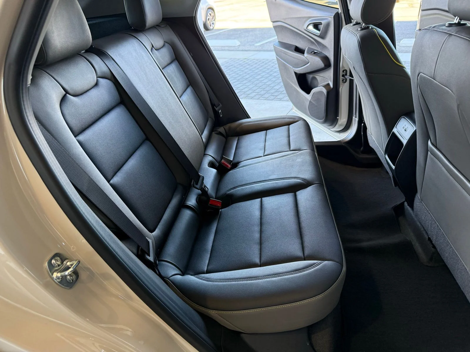 New 2026 White Chevrolet ACTIV image 36