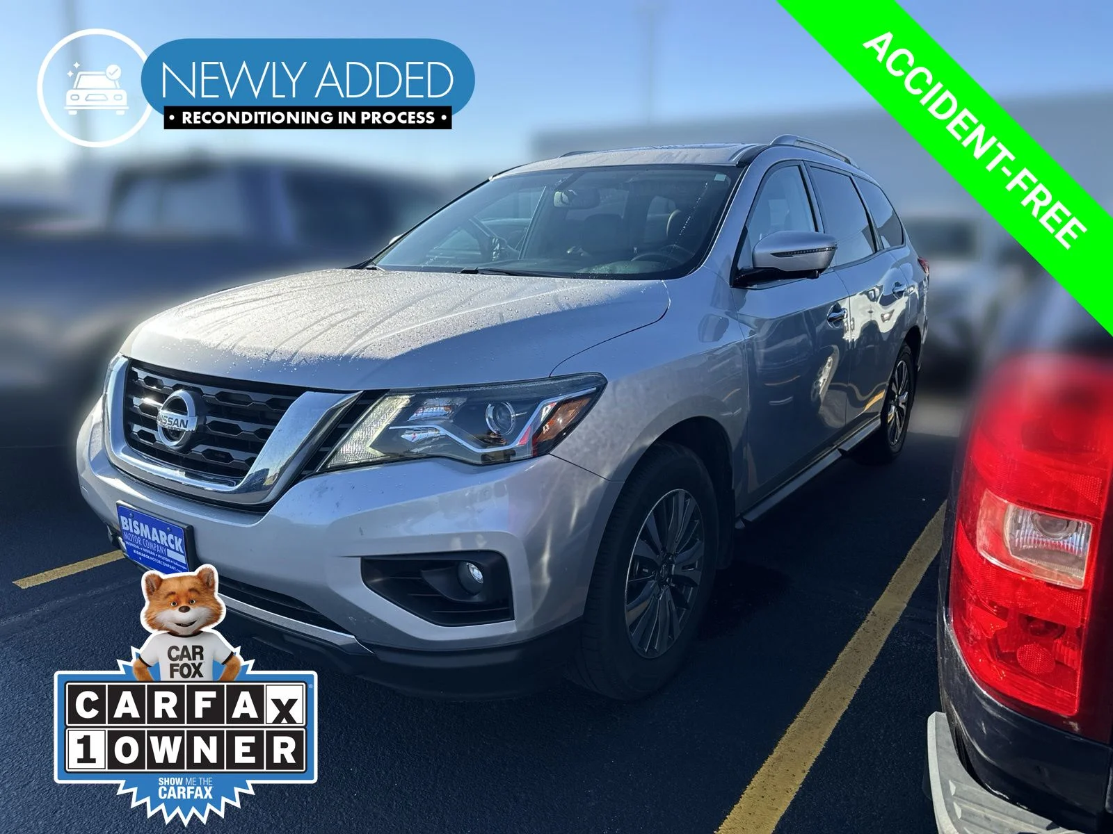 Used 2017 Silver Nissan SL image 1