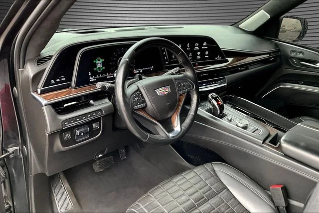 Used 2021 Black Cadillac Sport Platinum image 17