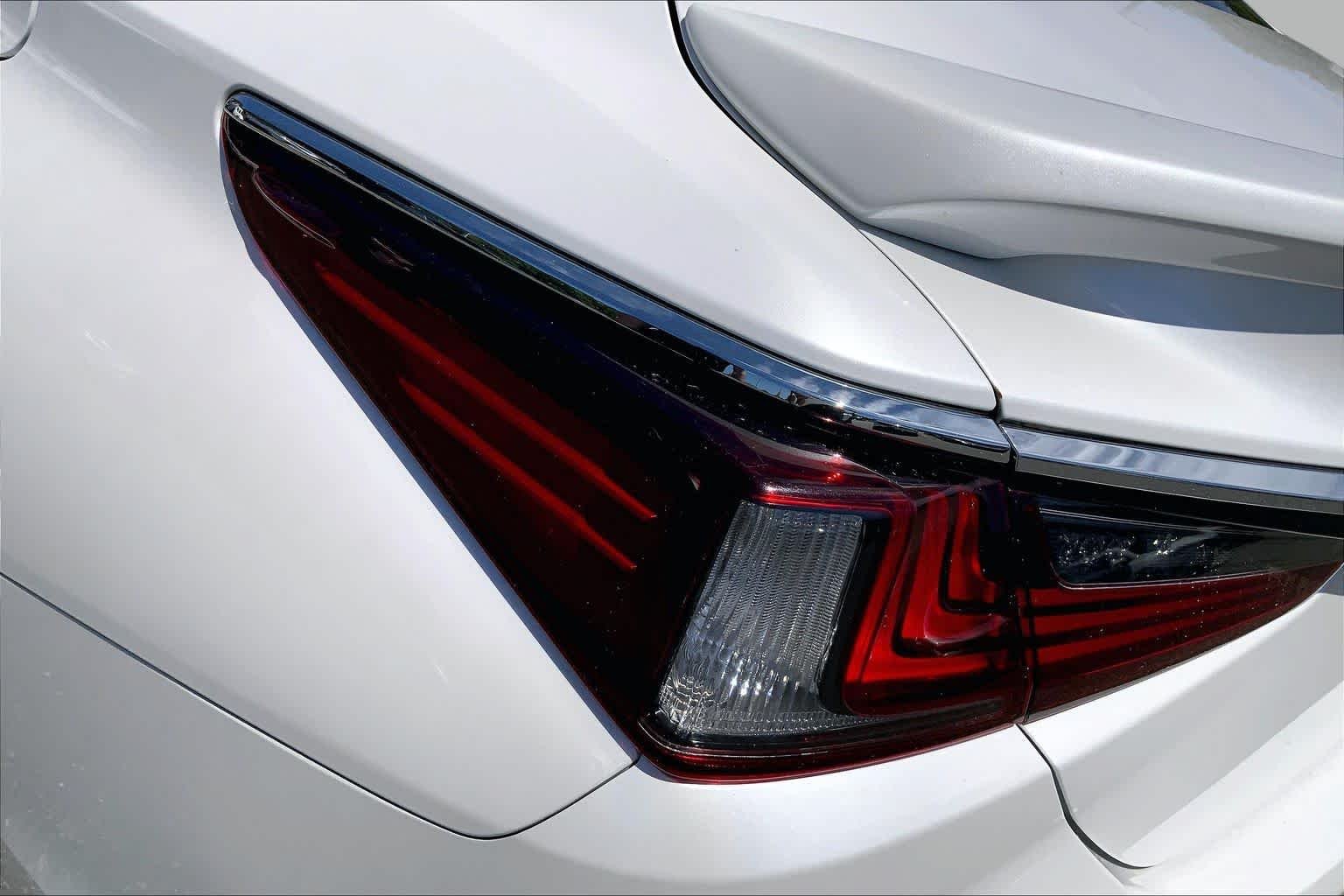 Certified Used 2024 Eminent White Pearl Lexus  image 29