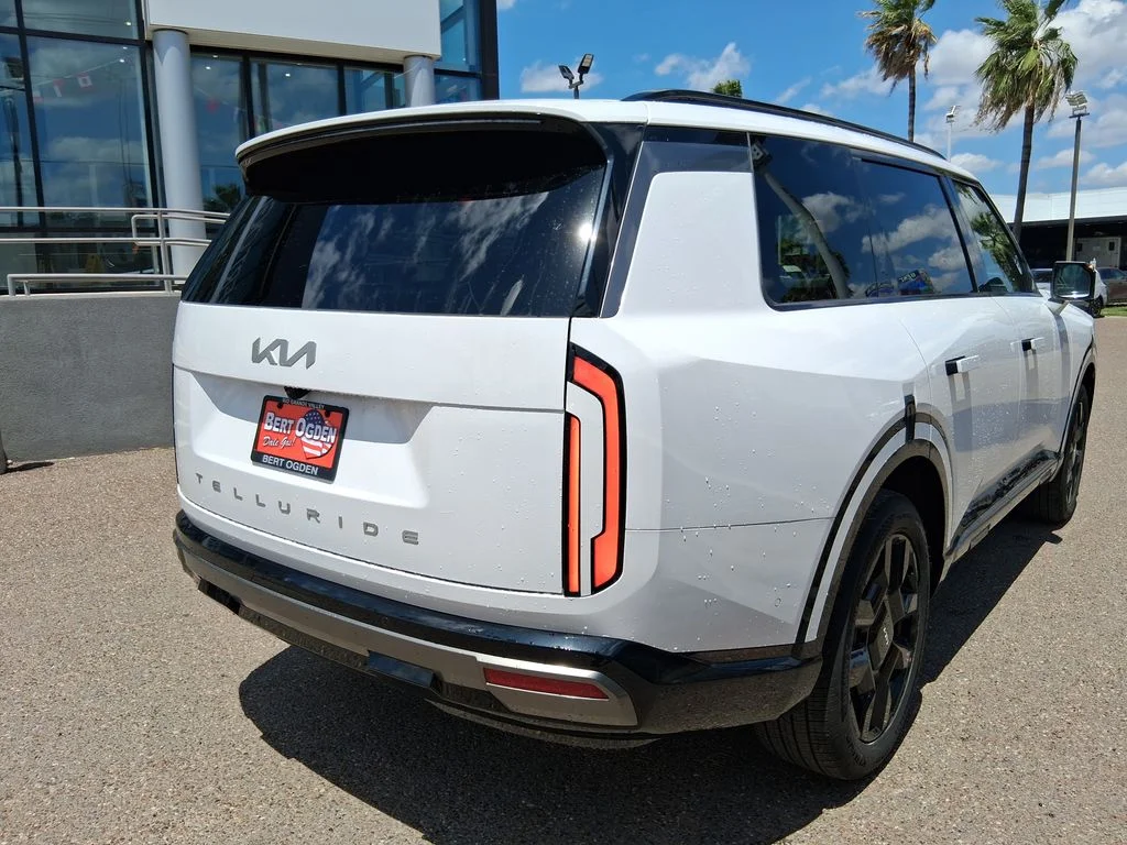 New 2027 White Kia SX image 5