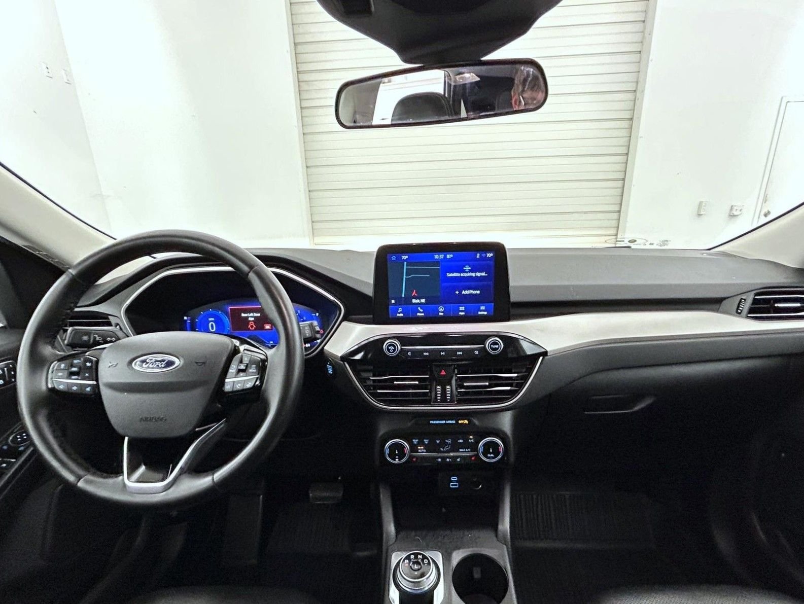 Used 2022 Gray Ford SEL image 13