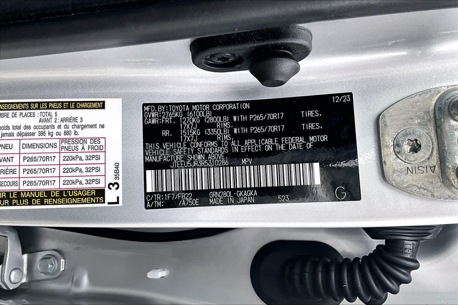 Used 2024 Classic Silver Metallic Toyota SR5 image 33