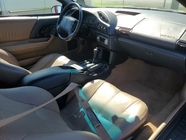 Used 1995 Green Chevrolet Z28 image 17