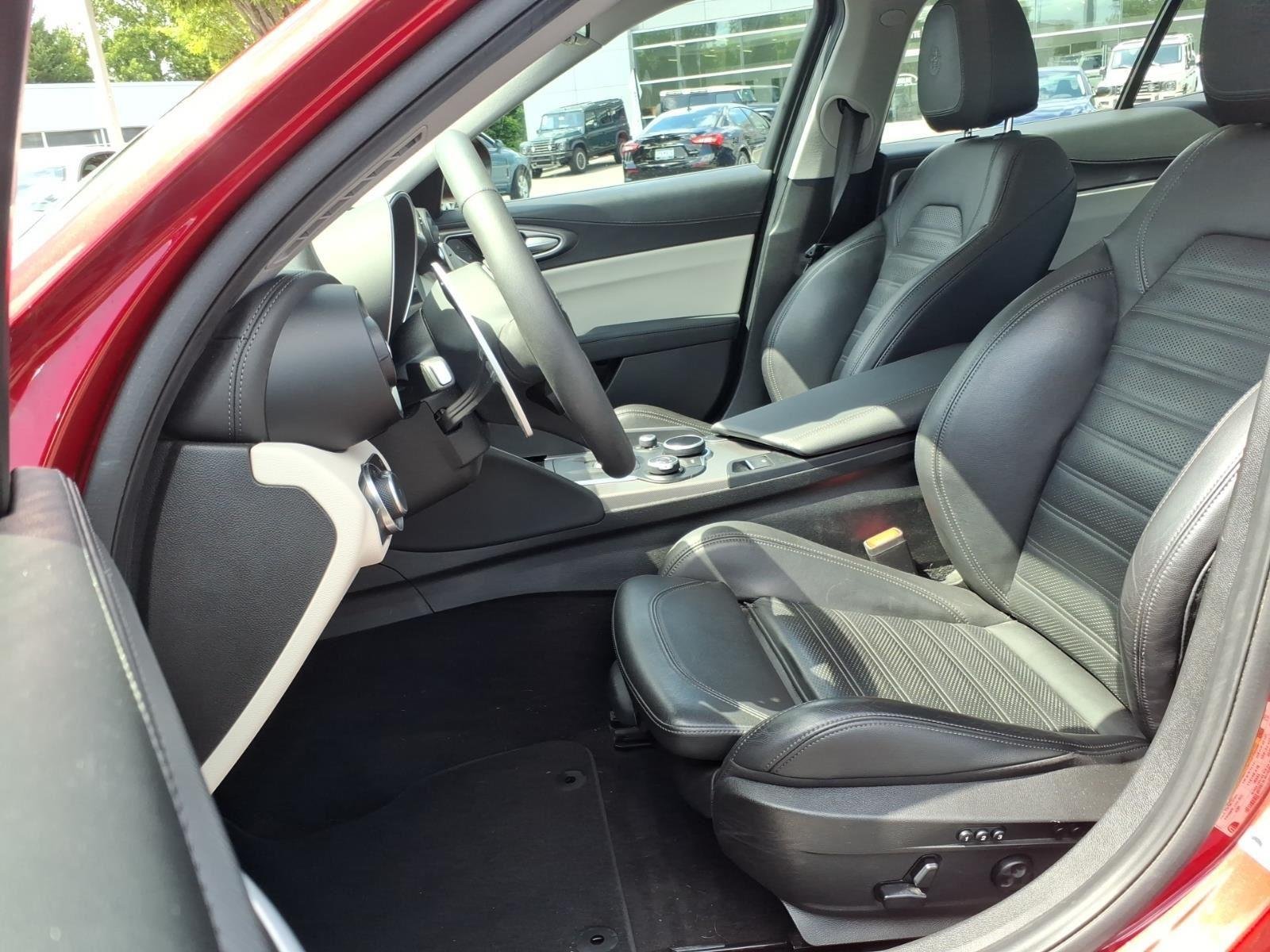Used 2019 ROSSO COMPETIZIONE TRI-COAT Alfa Romeo TI image 19