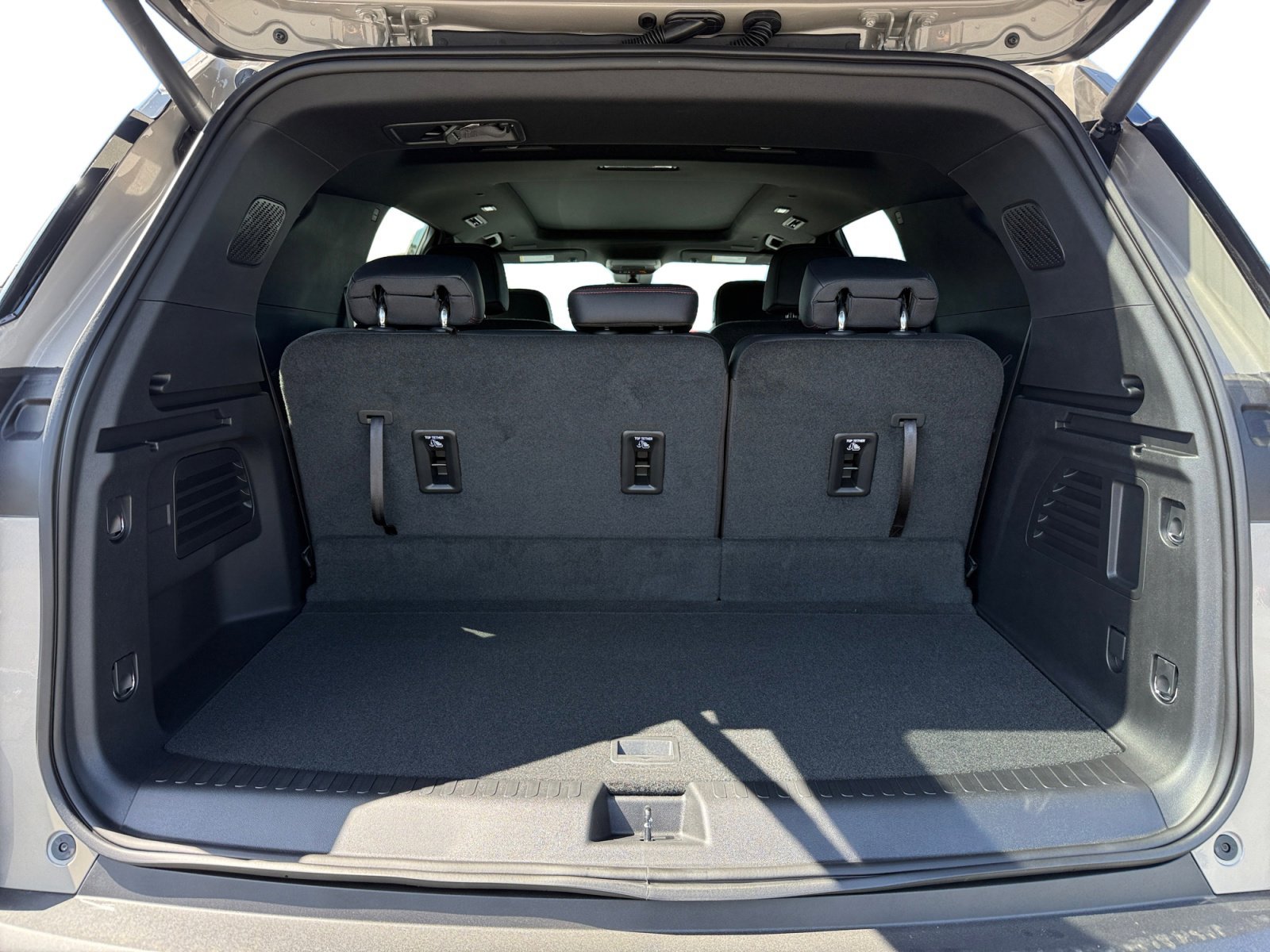 New 2026 Sandstone Gray Chevrolet AWD Z71 image 17