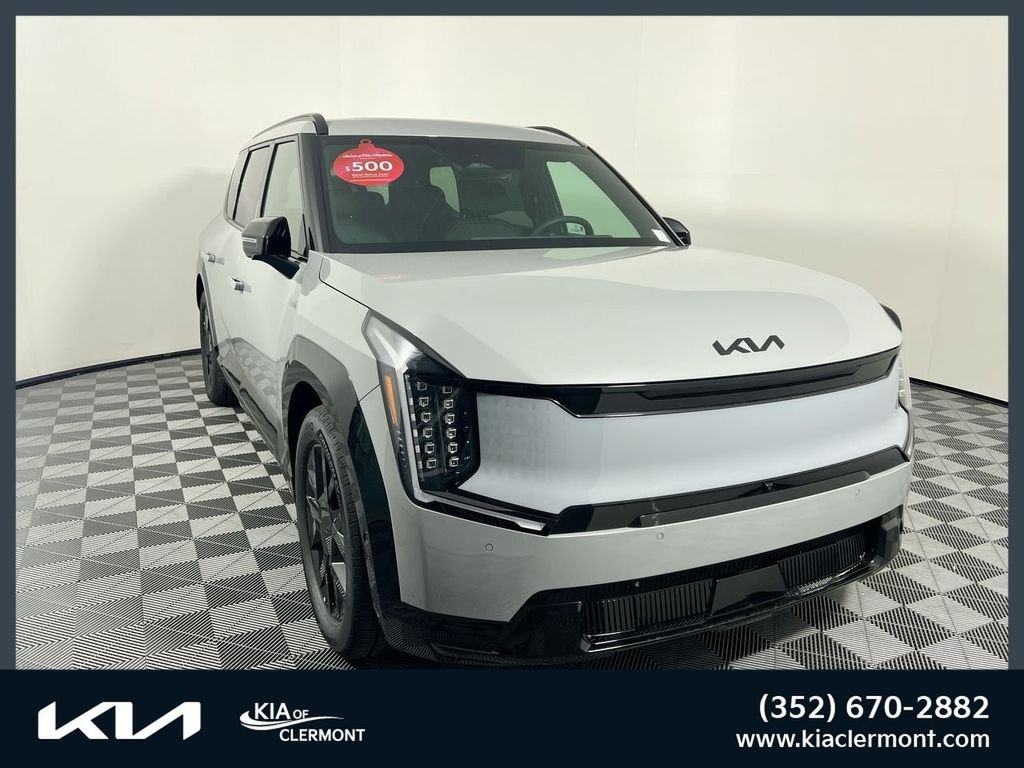 New 2026 Wolf Gray Kia Land AWD image 1