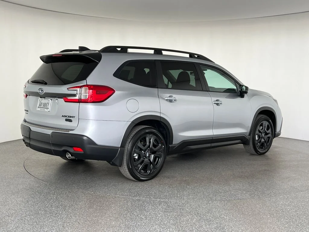 New 2026 ICE SILVER METALLIC Subaru Onyx Edition Touring 7-Passenger image 4