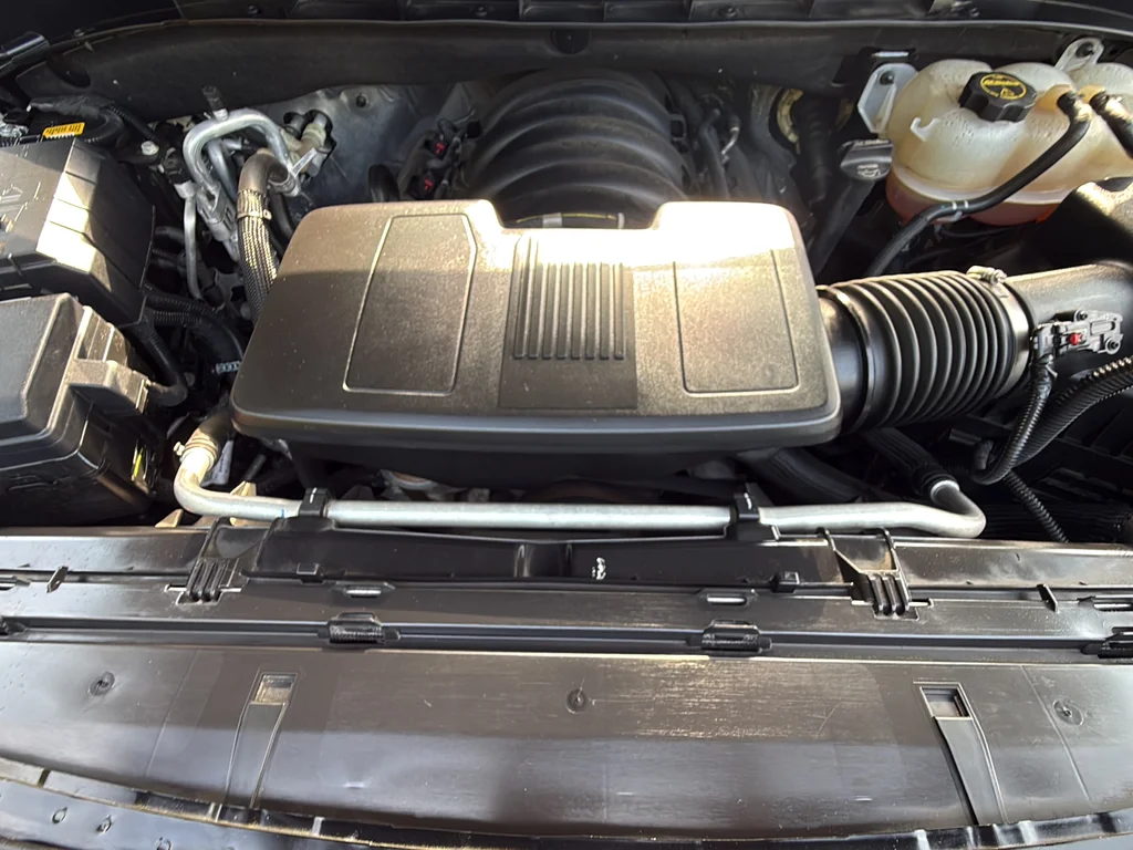 Used 2025 Black Cadillac Sport Platinum image 33