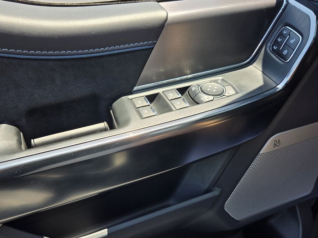 Used 2025 Black Ford Platinum image 26