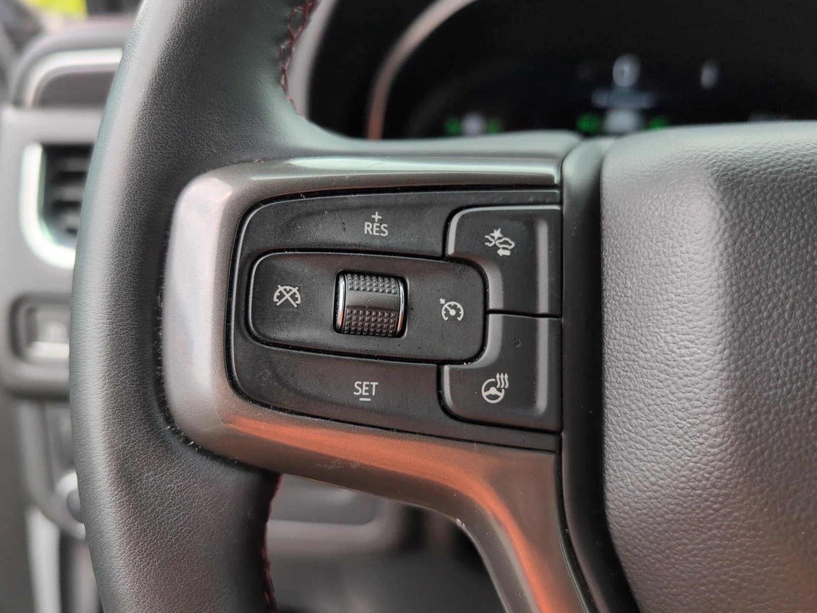 Used 2023 SUMMIT WHITE Chevrolet RST image 26