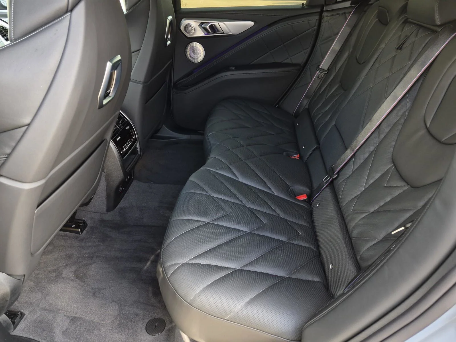 2026 BMW XM Base - Photo 30