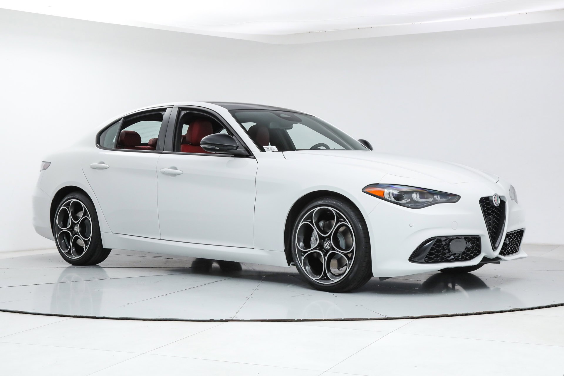 2025 Alfa Romeo Giulia Base - Photo 7