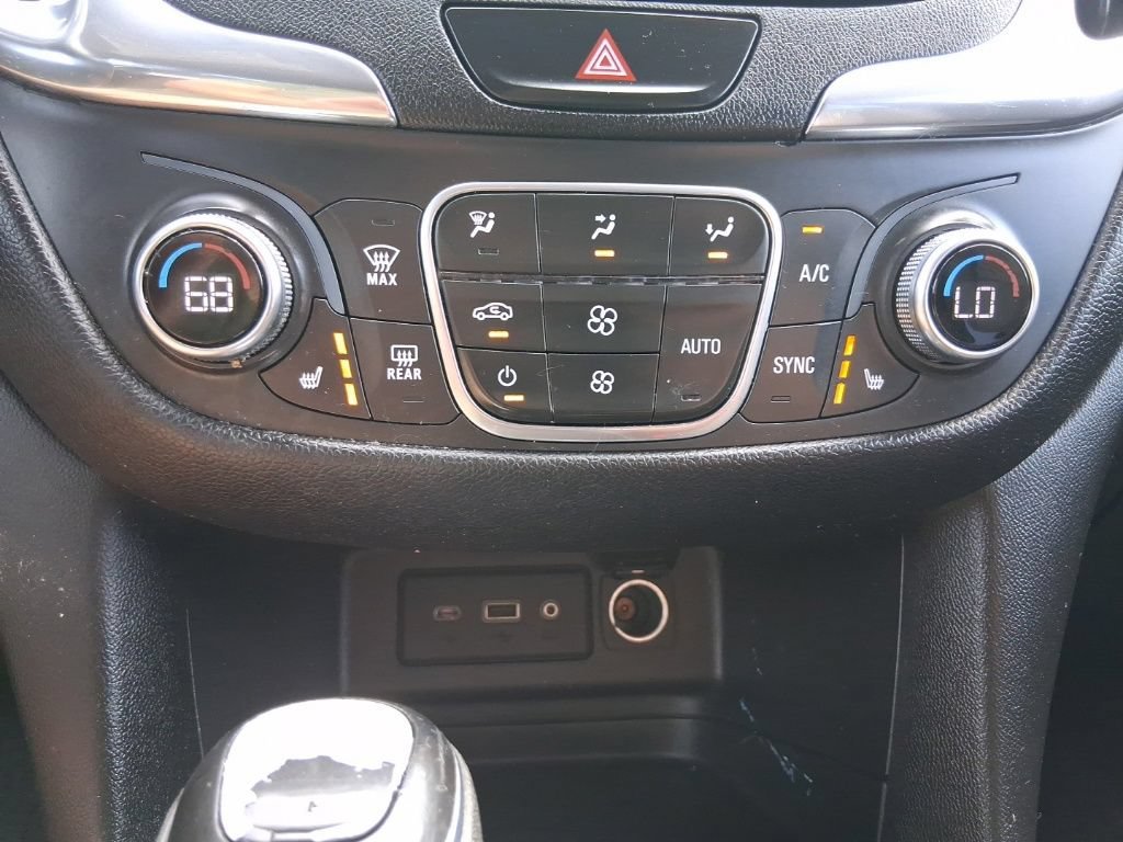 Used 2020 CAJUN RED TINTCOAT Chevrolet LT image 21