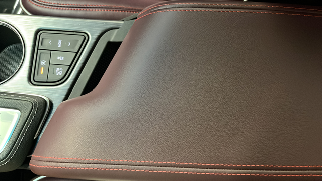 Used 2020 White Cadillac V-Series image 19