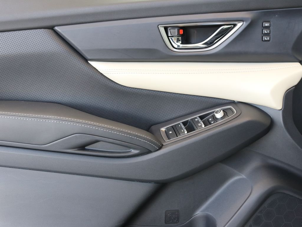Used 2020 White Subaru Limited image 24
