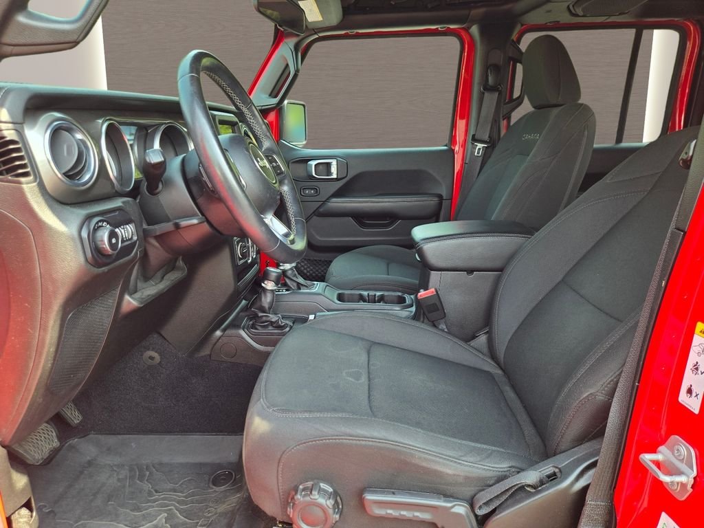 Used 2018 Red Jeep Unlimited Sahara image 21
