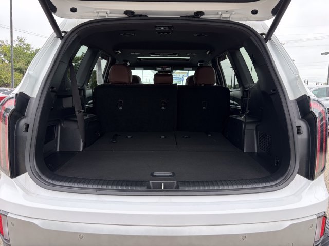 Certified Used 2024 White Pearl Kia EX image 13