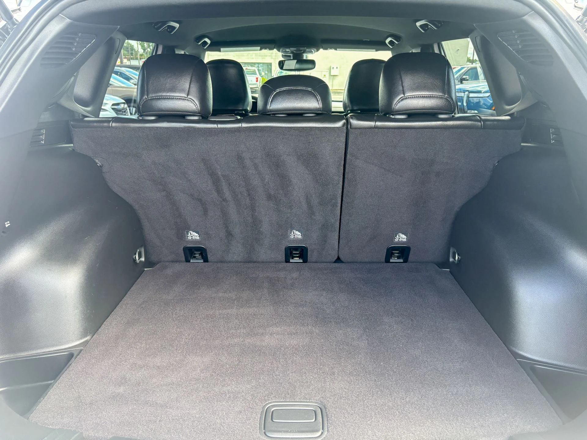 Used 2023 White Jeep Limited image 39