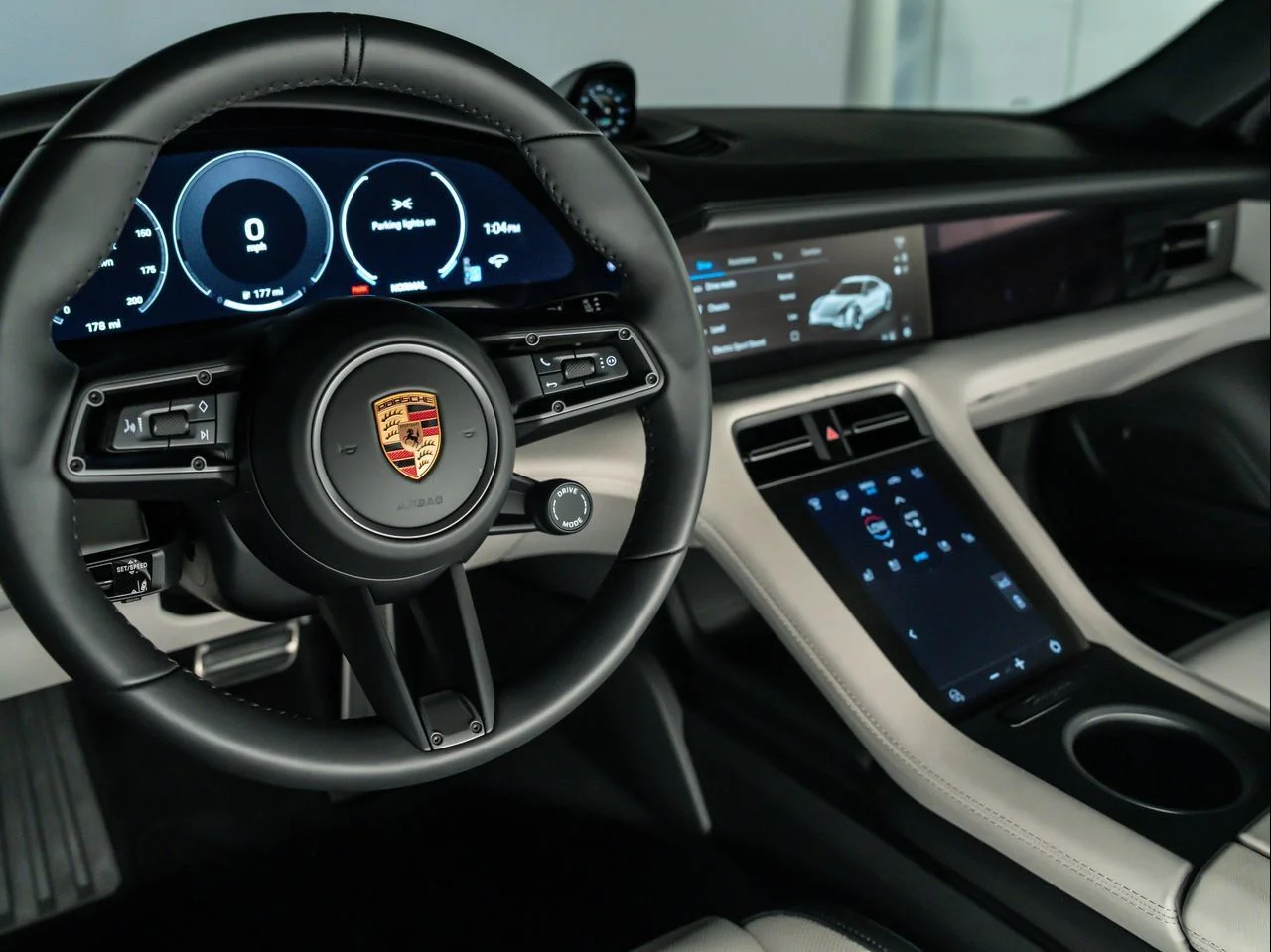 Used 2025 Red Porsche 4 image 4