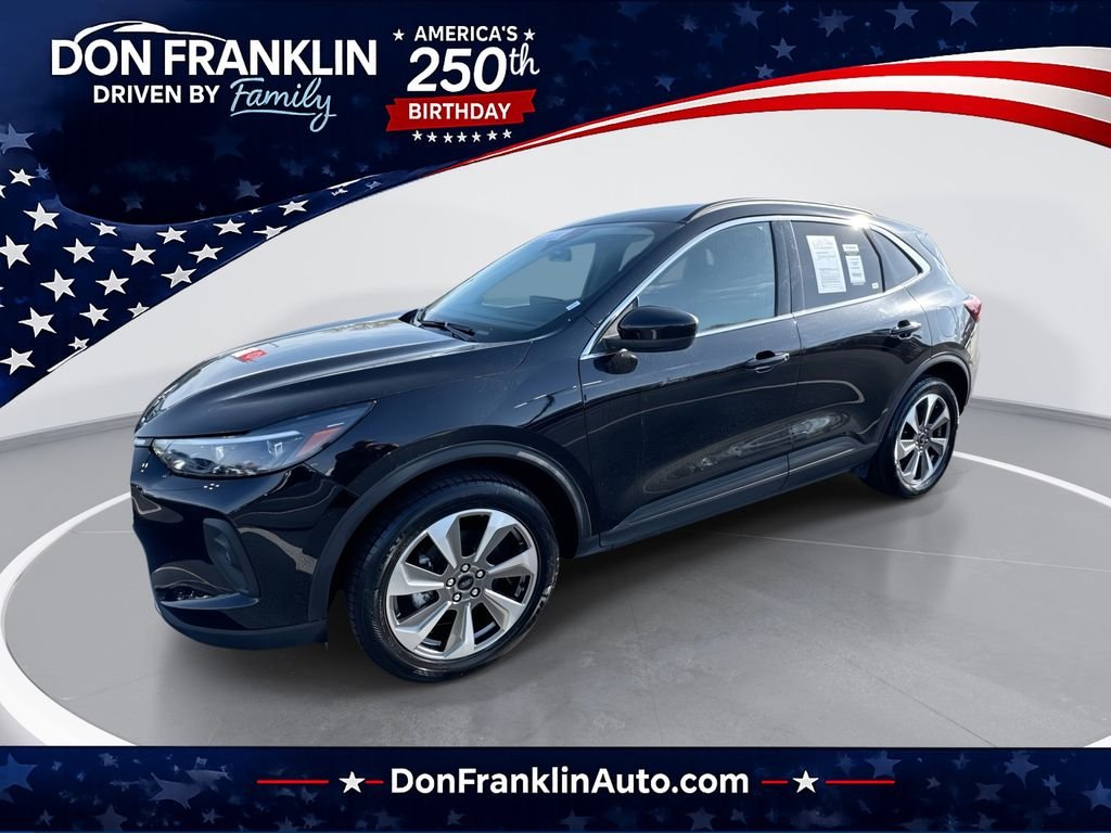 Used 2025  Ford Platinum image 1