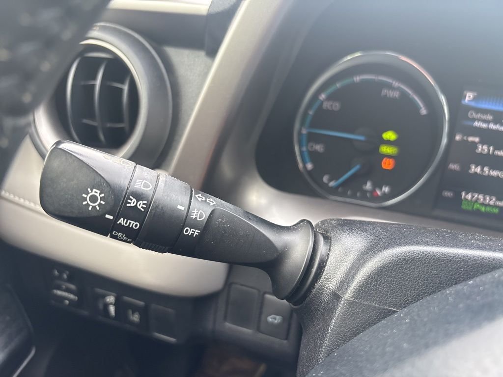 Used 2016 Black Toyota Limited image 29