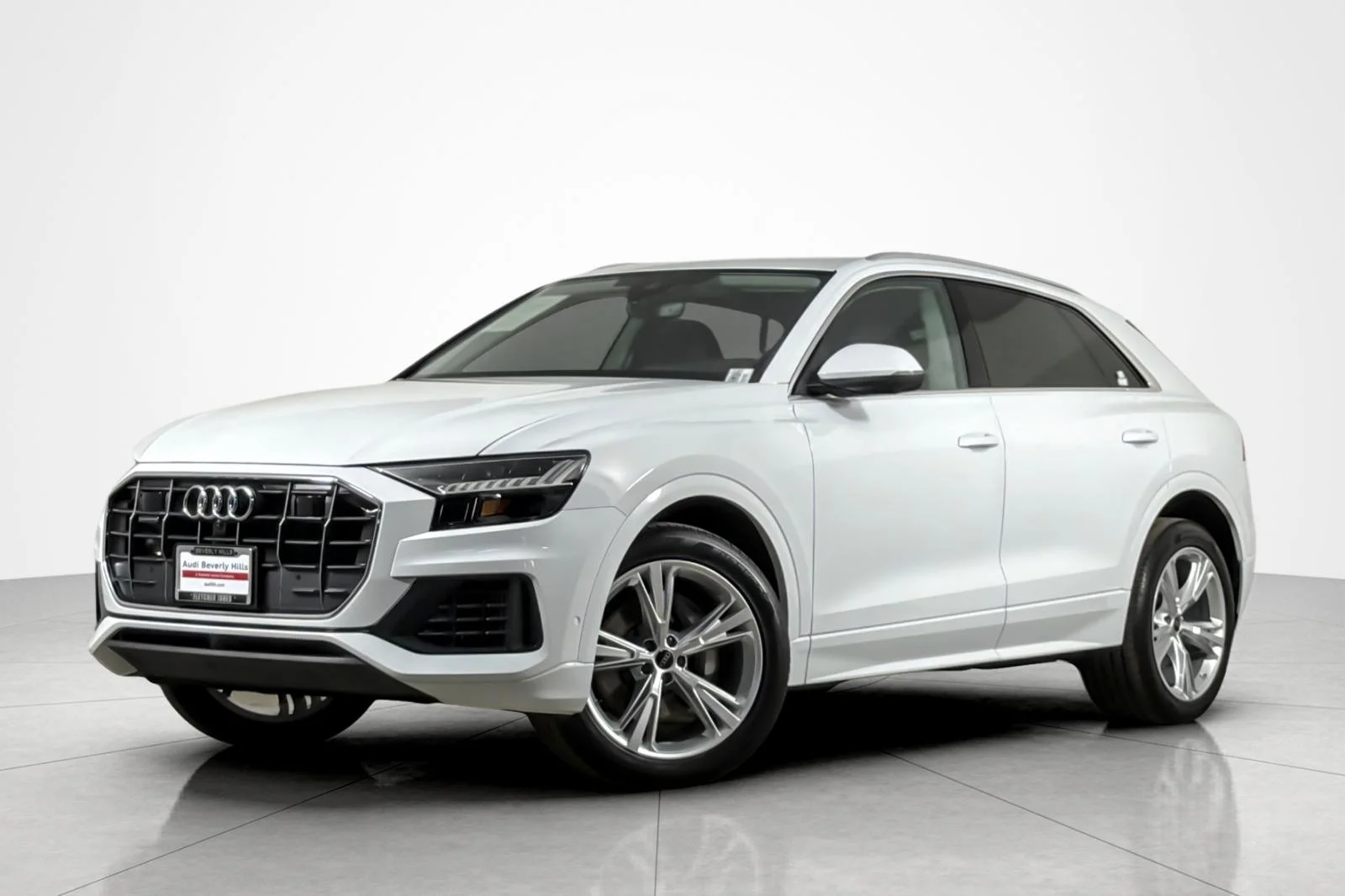 2023 Audi Q8