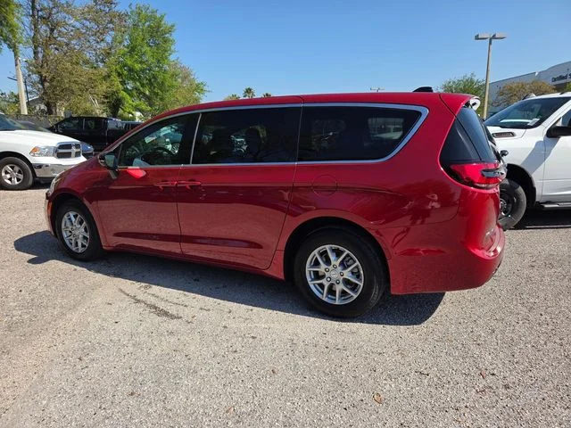New 2026 Red Hot Pearl-Coat Exterior Paint Chrysler Select image 9