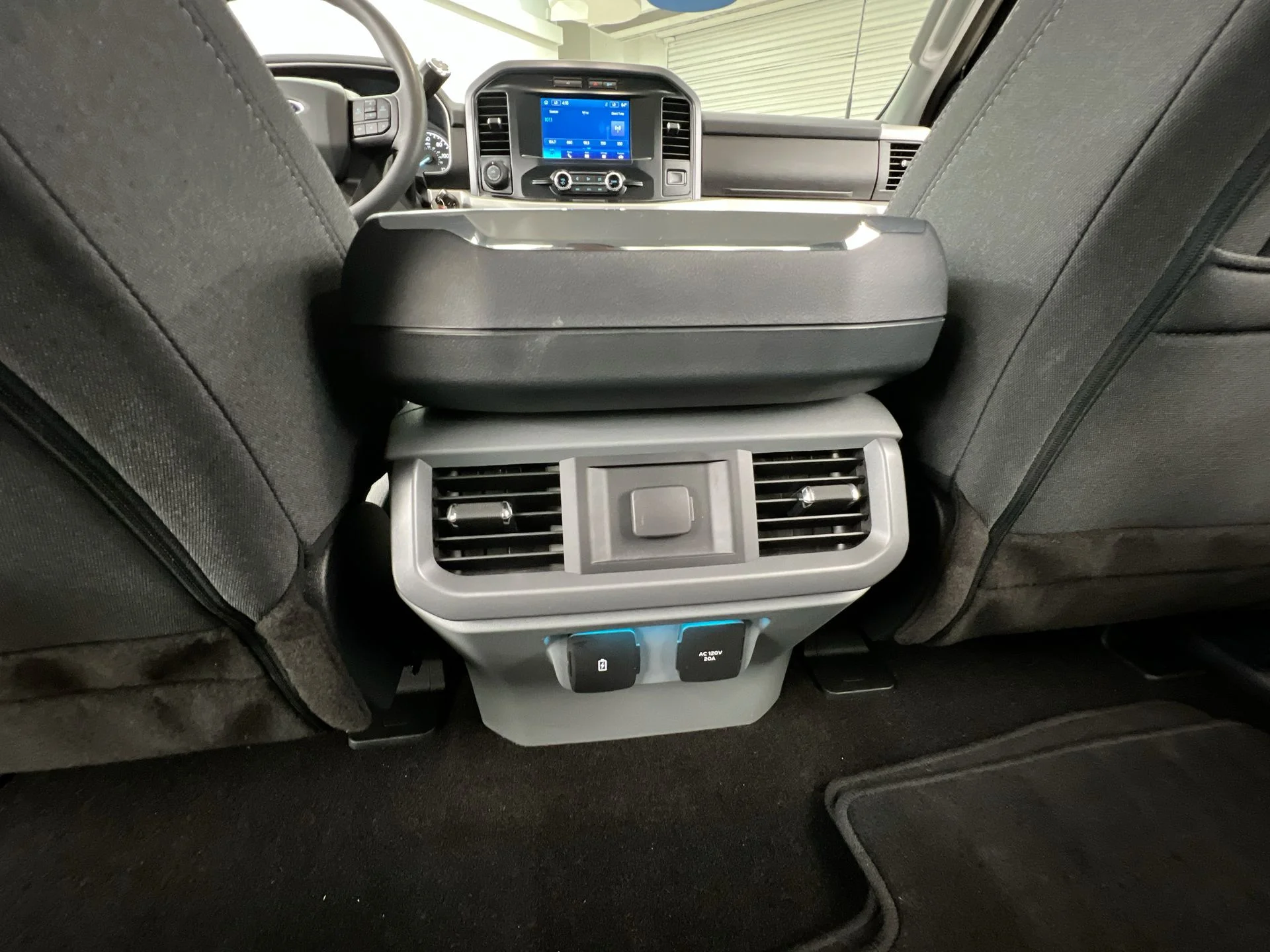Used 2022 Gray Ford XLT image 19