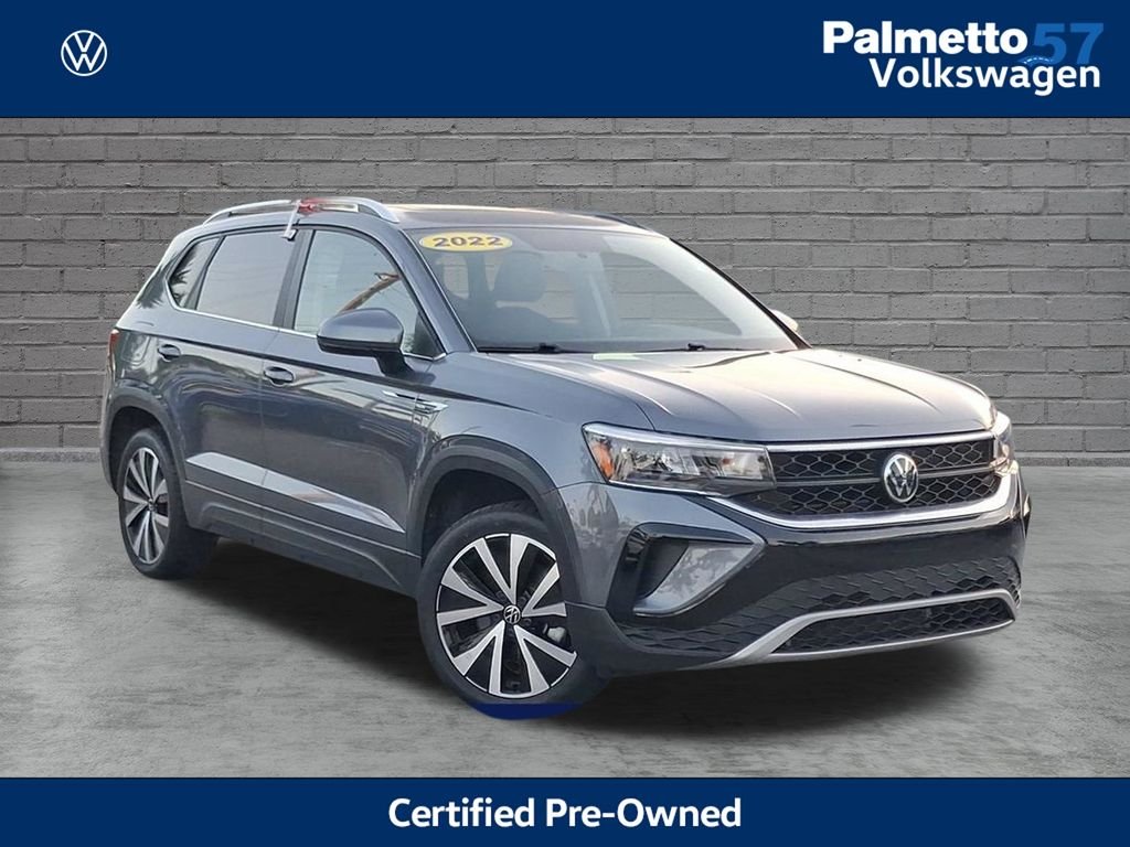 Certified Used 2022 Gray Volkswagen 1.5T SE image 1