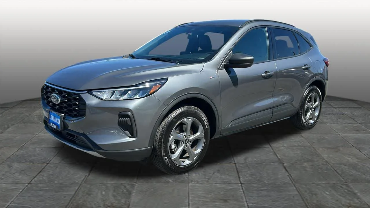 2025 Ford Escape ST-Line AWD's photo