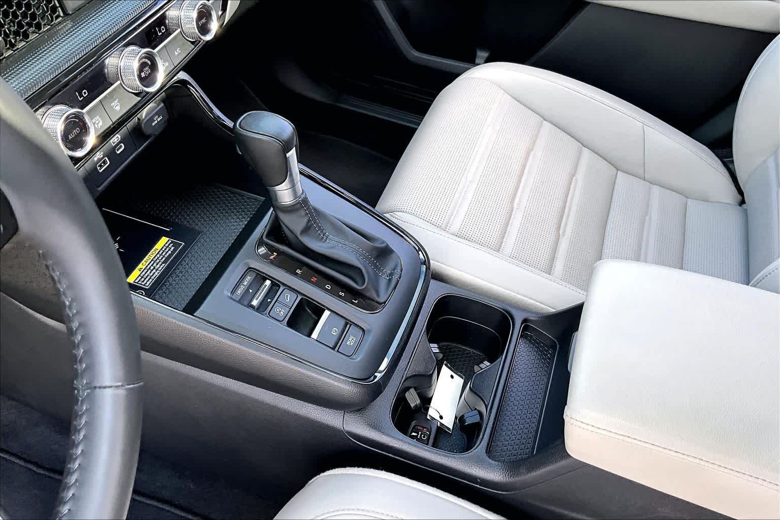 2024 Honda CR-V EX-L - Photo 17