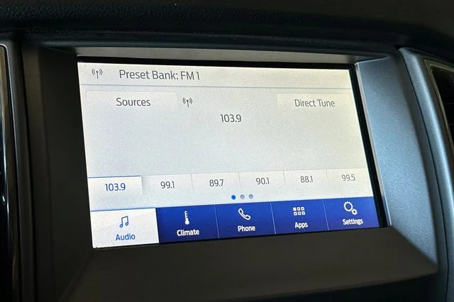 Used 2020 Silver Ford XLT image 16