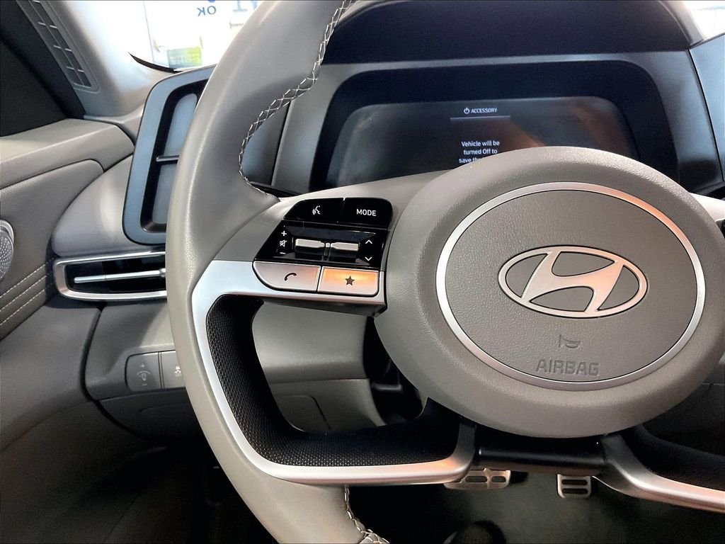 Used 2025 Red Hyundai SEL Sport image 22