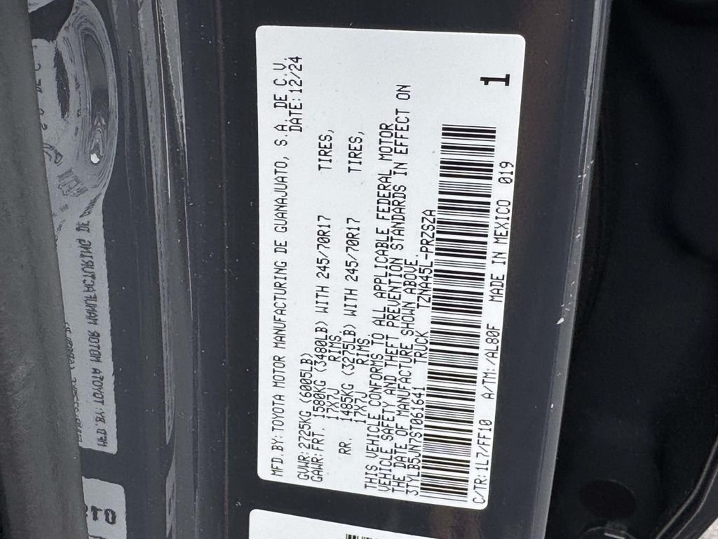 Used 2025  Toyota SR5 image 26