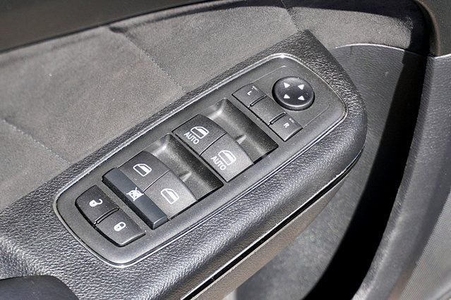 Used 2019 Black Dodge SRT Hellcat image 18