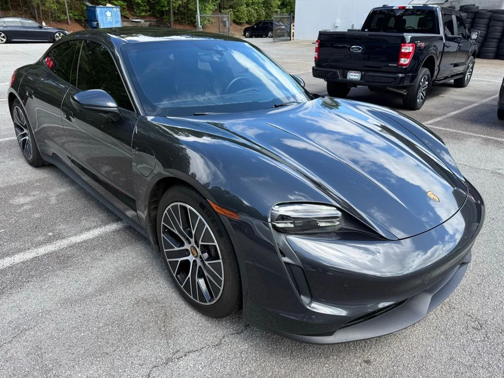 2021 Porsche Taycan -'s photo
