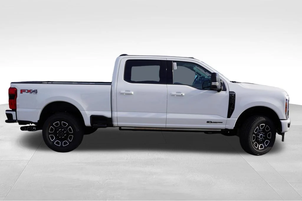 New 2026 Star White Metallic Tri-Coat Ford  image 2