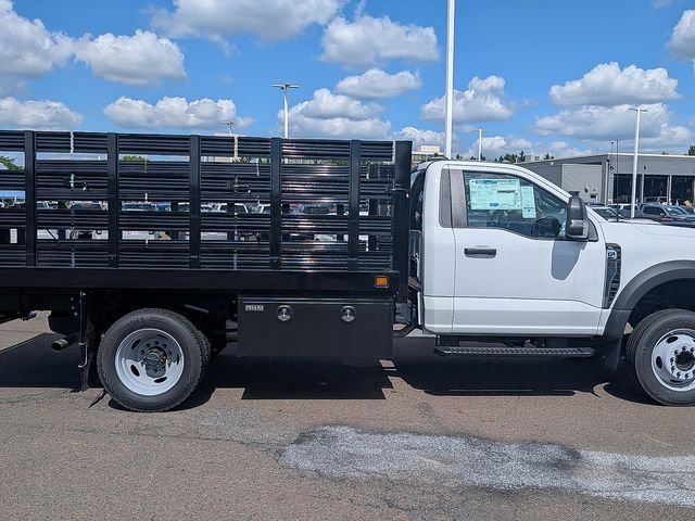 New 2026 Oxford White Ford F-550® XL image 6