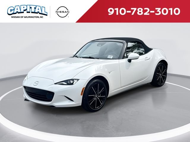 Used 2024 White Mazda Grand Touring image 1