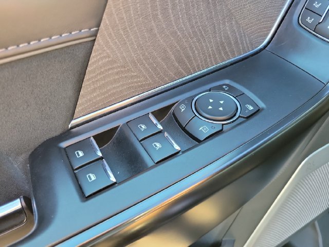 Certified Used 2022 Black Metallic Ford Platinum image 13