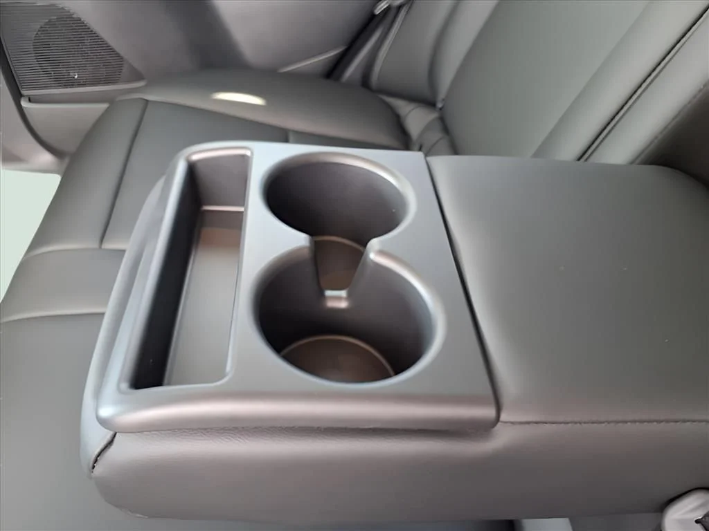 2025 Nissan Murano SV - Photo 9